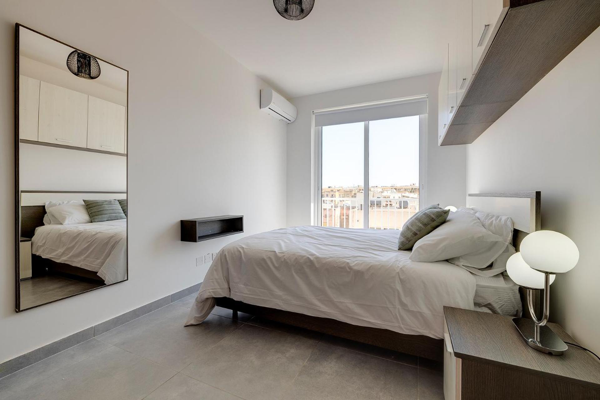 Stunning 2br Penthouse In Apartman Sliema