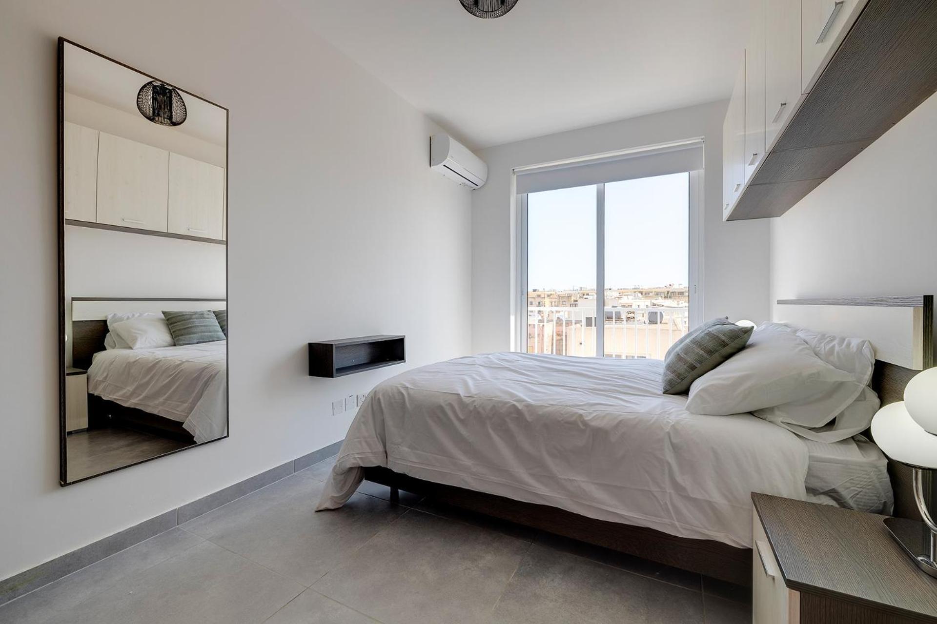 Stunning 2br Penthouse In * Sliema